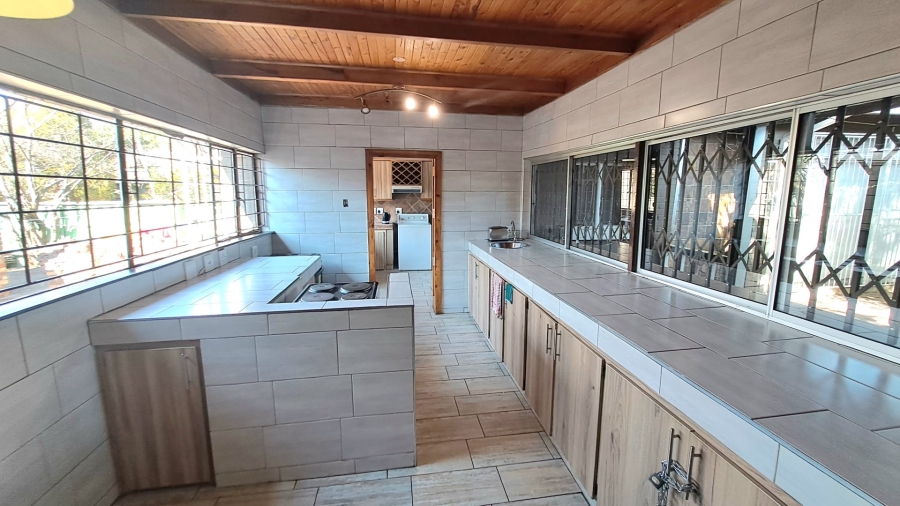 16 Bedroom Property for Sale in Universitas Free State